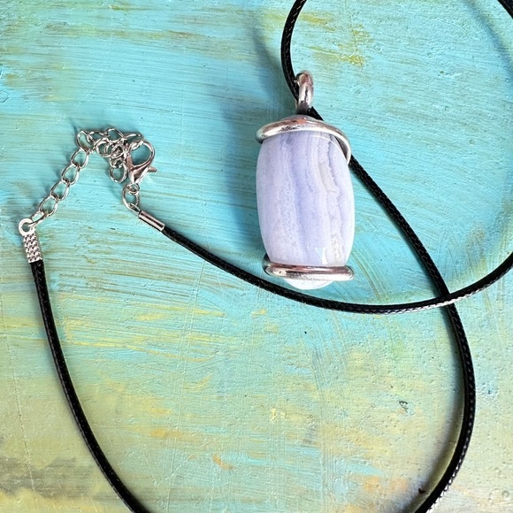 Pendant Necklace Blue Lace Agate Gemstone wire wrapped 16-18’ Chain 5518 G - Picture 8 of 12
